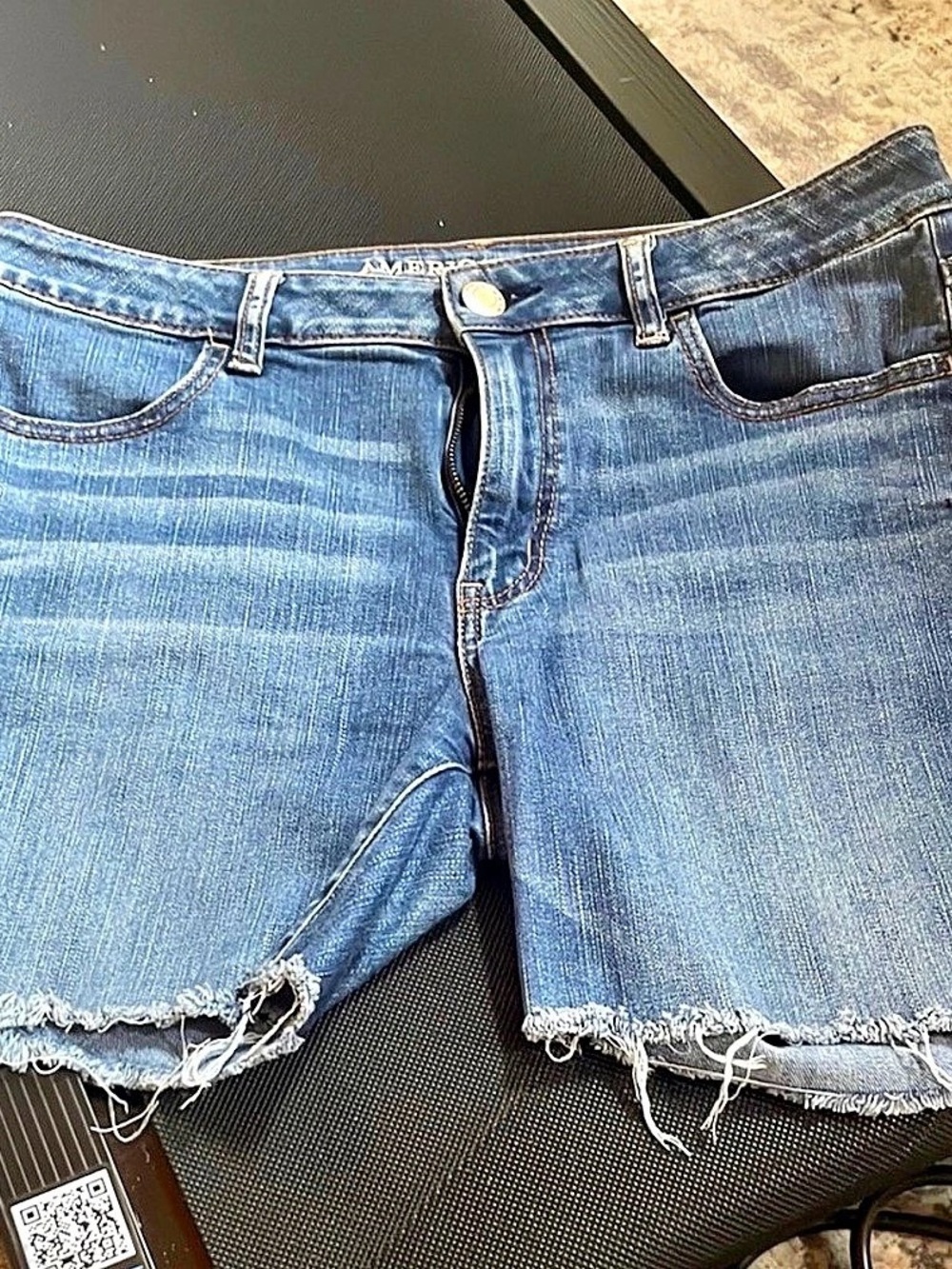American Eagle Outfitters Hi-Rise Jegging Crop Super Stretch Women's Jean Shorts
